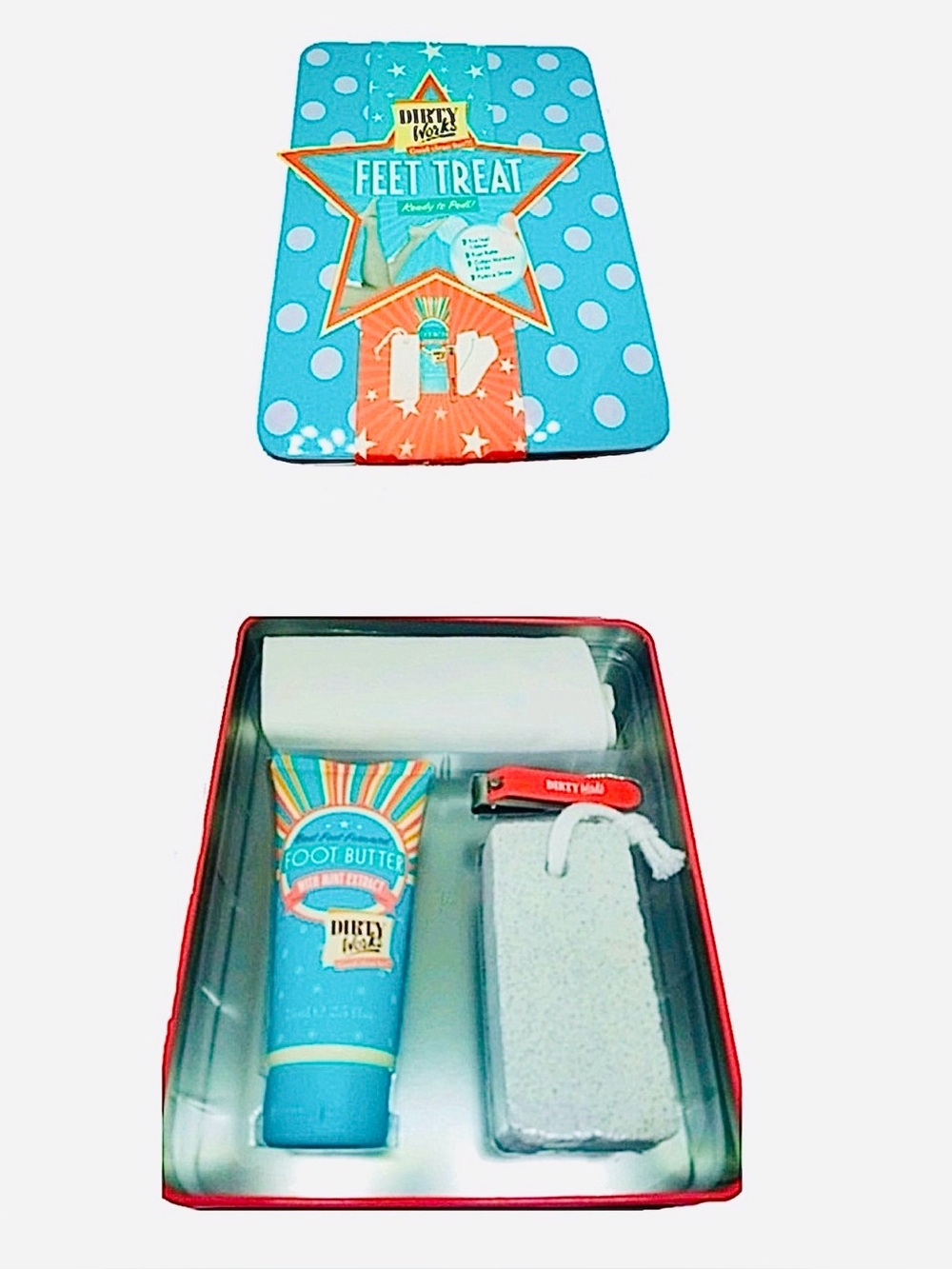 BNIB Dirty Works Feet Treat Ready To Pedi Kit in LARGE Tin Box